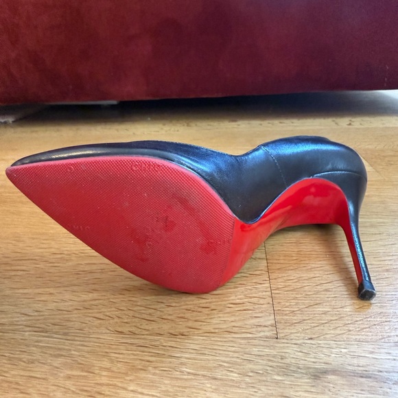 Christian Louboutin Corneille Pointed-Toe Pumps Black 💯 Size: 6.5 | IT 36.5 - Picture 8 of 8